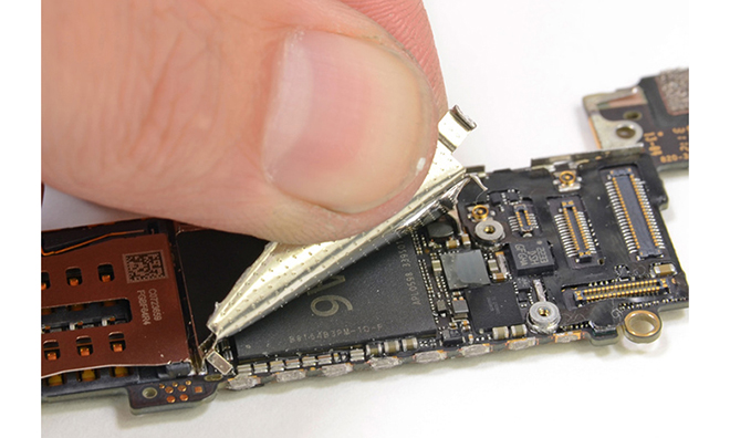 Chip A6 da Apple como visto em um iPhone 5 desmontagem. 